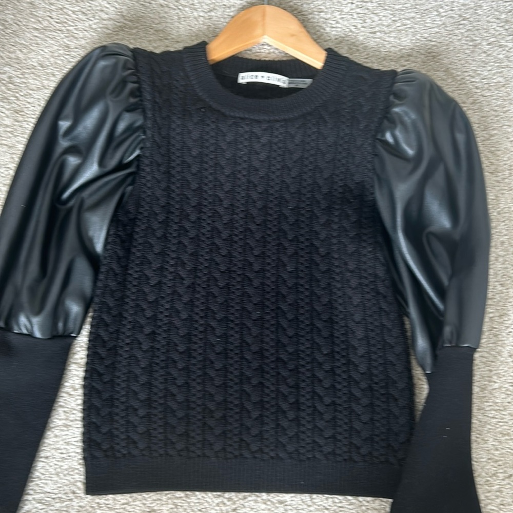 Alice and Olivia sweater - Picture 4 of 12